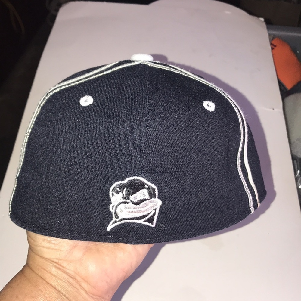 Men’s VT One-Fit Logo Cap - Picture 6 of 10